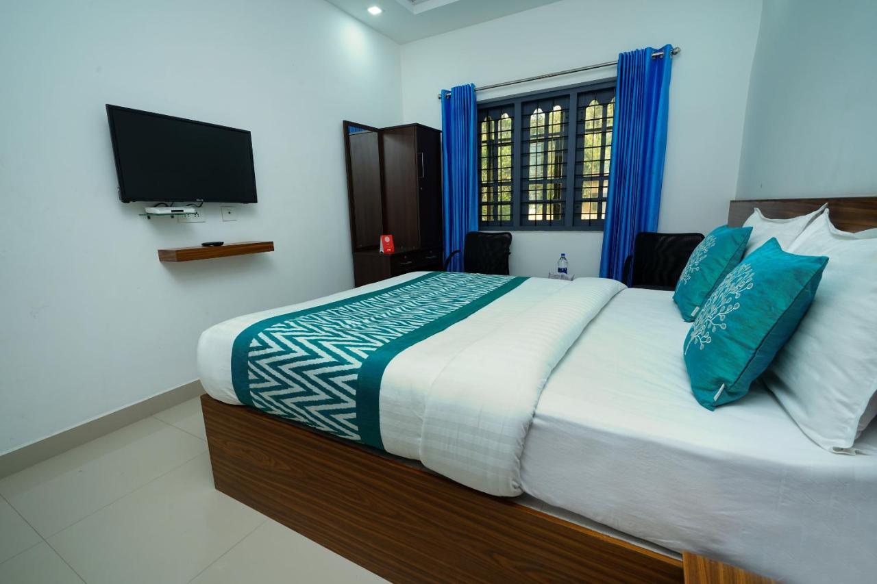 Oyo 6526 Ap Residency City Sultan Bathery Esterno foto